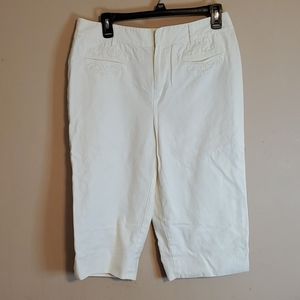 Lauren ivory/ cream capris size 10
